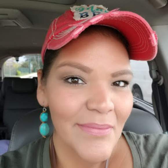 Meet your Posher, Eunice - Picture 1 of 1